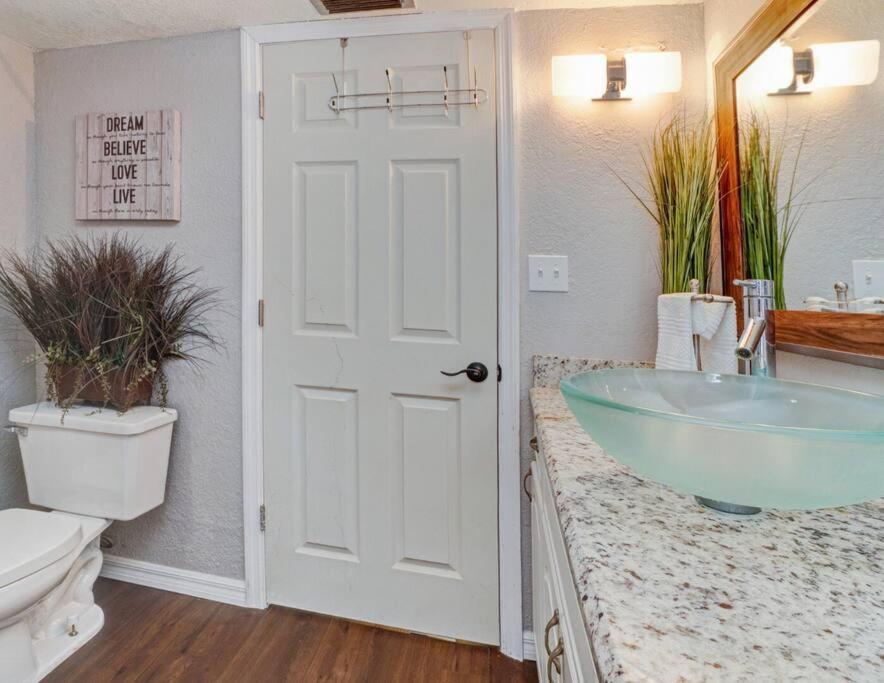 Hidden Couples Loft Retreat In Heights Foodie District Tampa Exterior foto