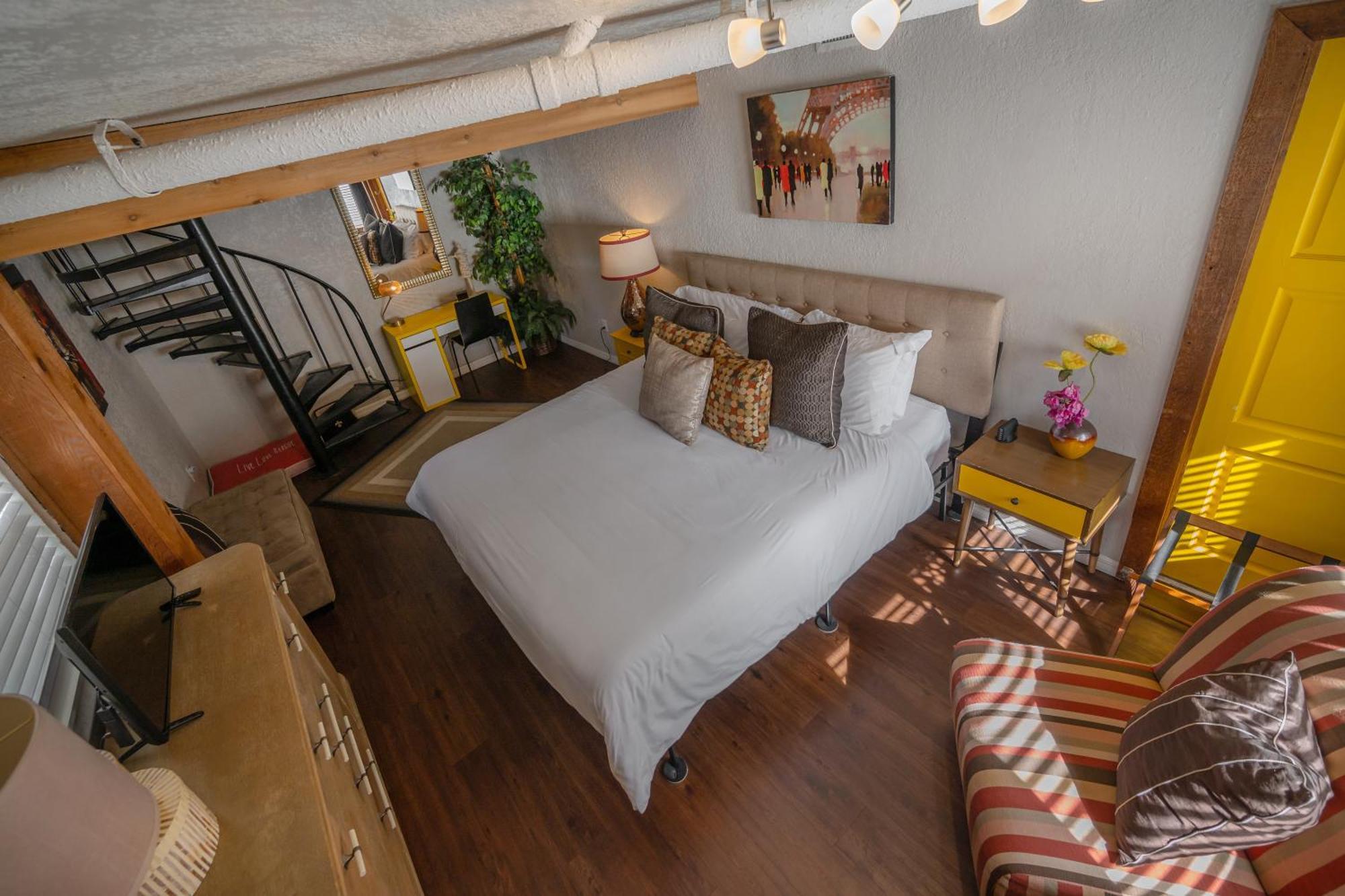 Hidden Couples Loft Retreat In Heights Foodie District Tampa Exterior foto